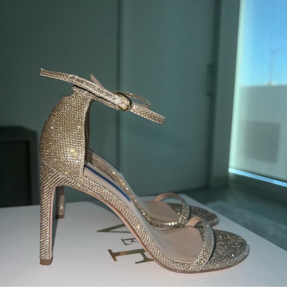 Stuart Weitzman Nudistsong Glitter Sandal 6.5